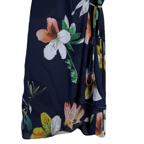 Aritzia Babaton Wallace Navy Floral Wrap Dress Short Sleeves Size XS - Picture 4 of 11